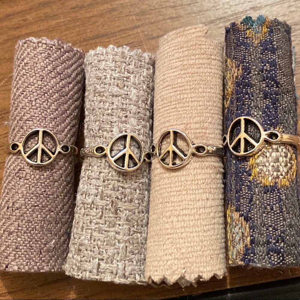 Peace ring hippie style boho accessories / size 7